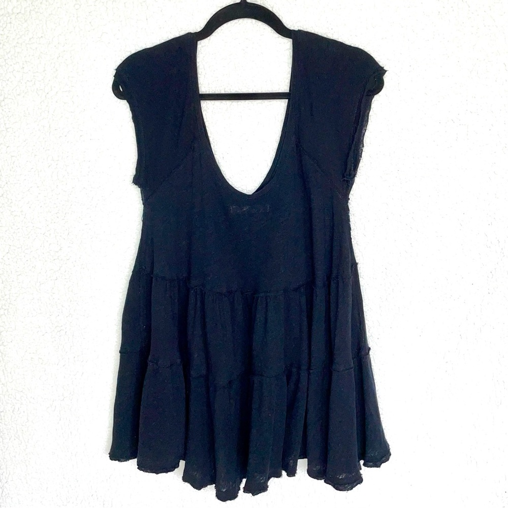 EUC Free People’s WeThe Free black peplum/babydoll-style, raw seams/hem